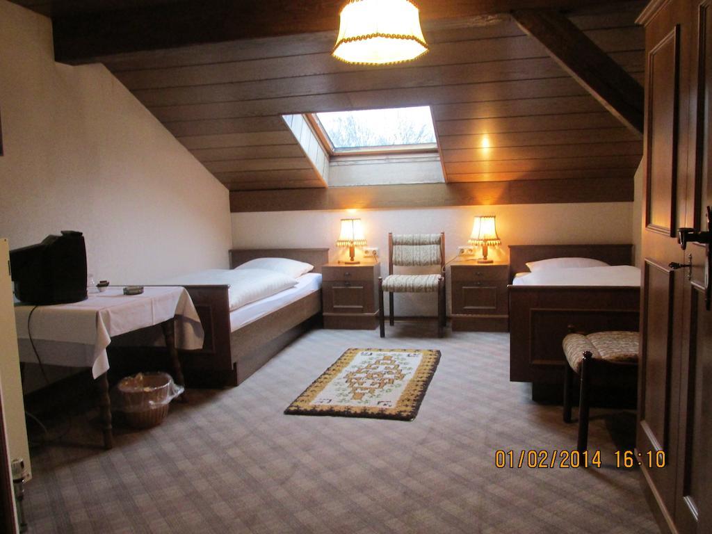 Hotel Schauenburg Tholey Kamer foto